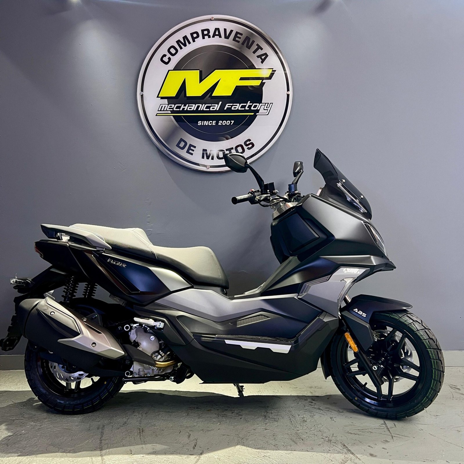 SYM ADX 300