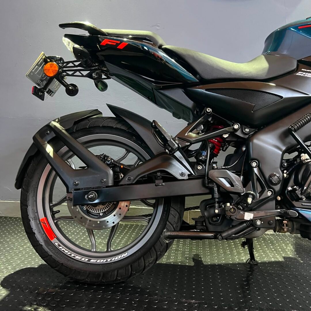 Bajaj Pulsar NS 160 FI ABS