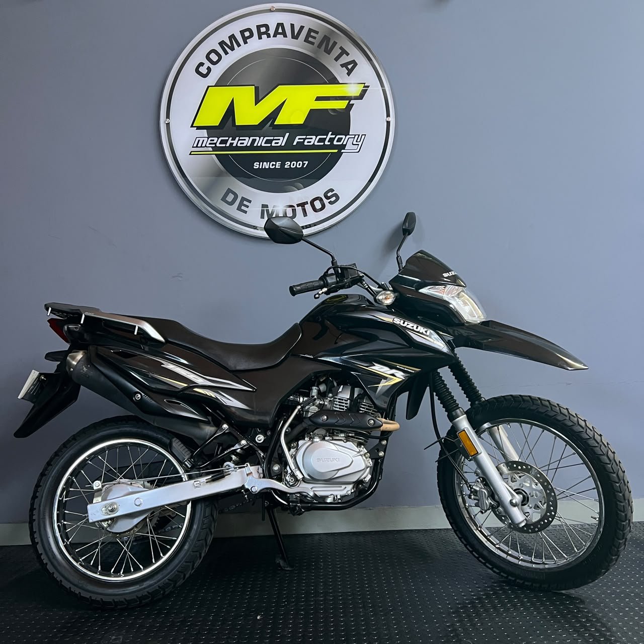 Suzuki DR 150