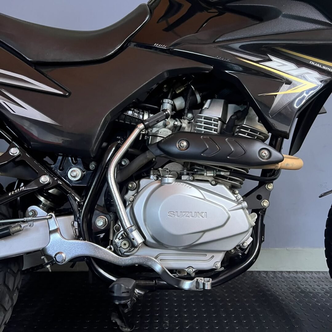 Suzuki DR 150