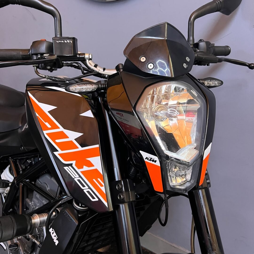 KTM Duke 200