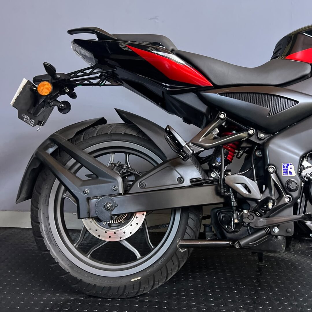 Bajaj Pulsar NS 200 FI ABS