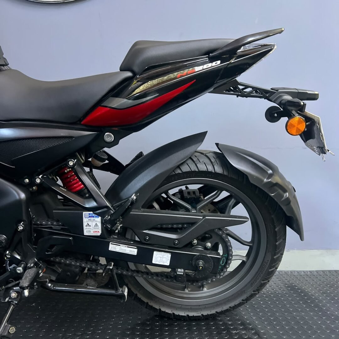 Bajaj Pulsar NS 200 FI ABS