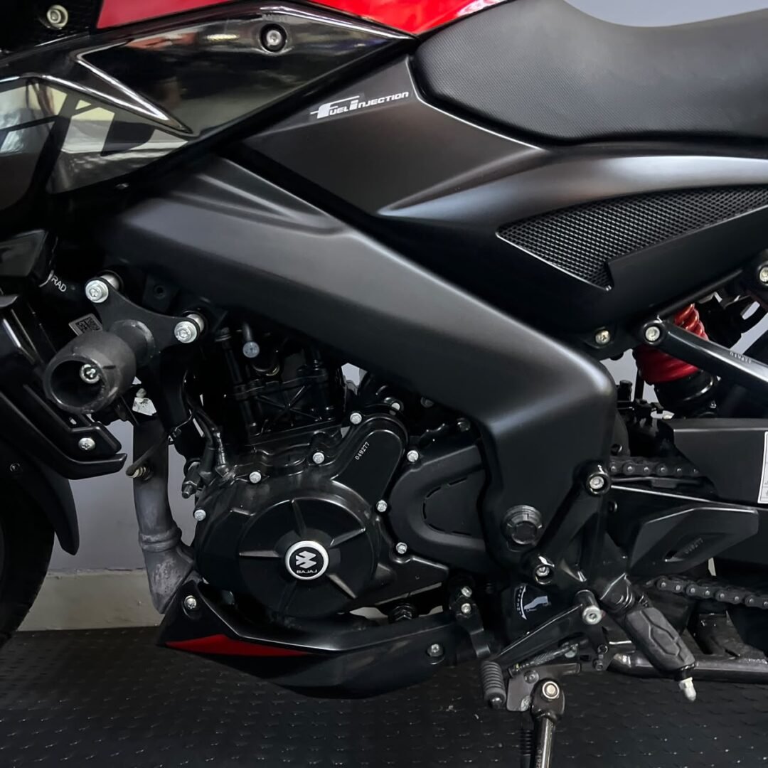 Bajaj Pulsar NS 200 FI ABS