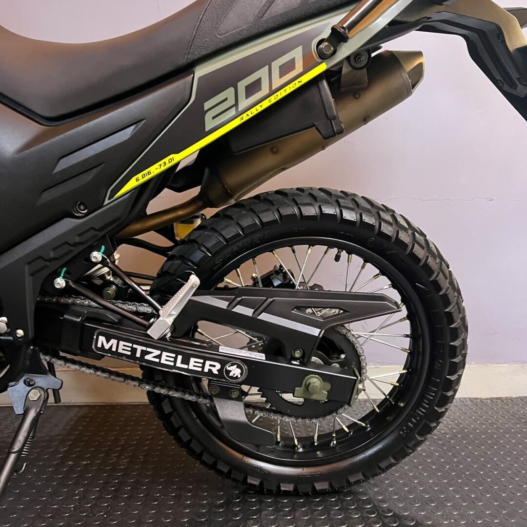 AKT TT 200 Rally ABS