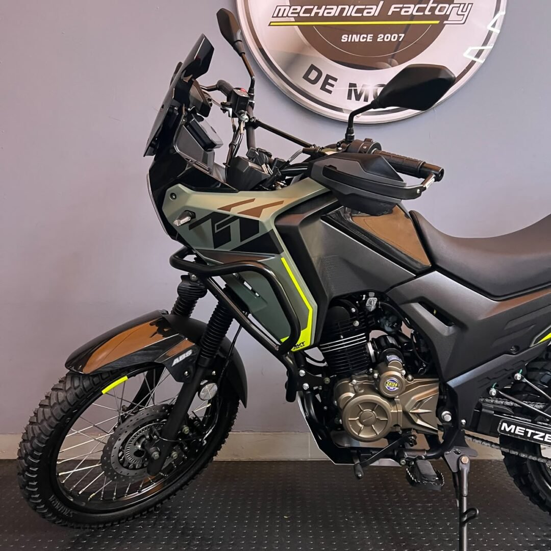 AKT TT 200 Rally ABS