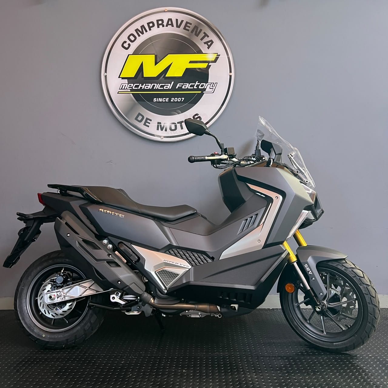 SYM ADX 400 TG