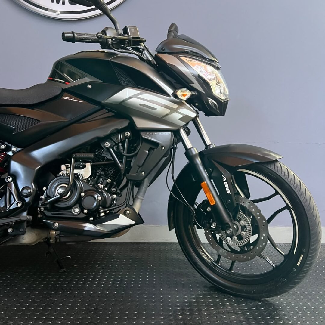 Bajaj Pulsar NS 160 FI ABS